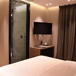 Unik Hotel 4*