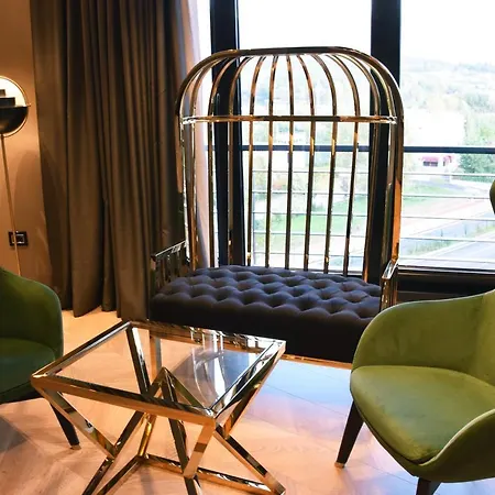 Unik 4* Selitë e Vogël