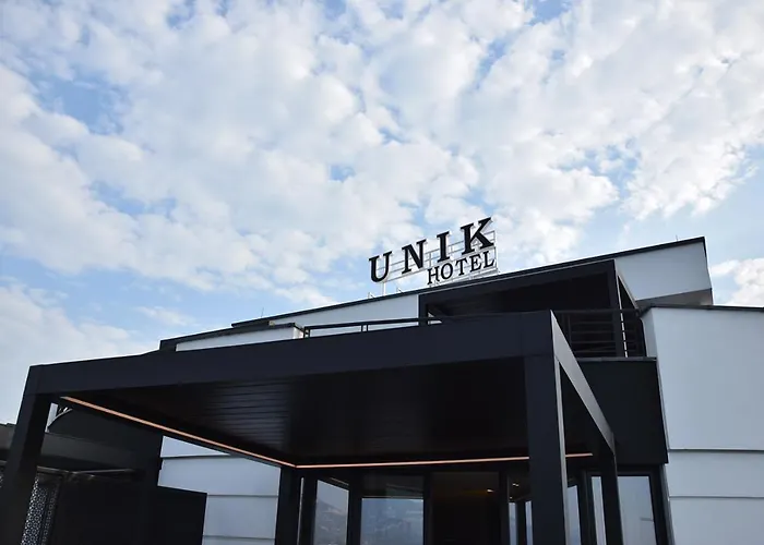 ホテル Unik Selitë e Vogël