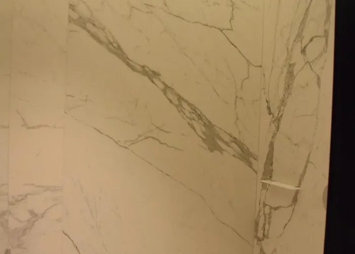 Unik ホテル Selitë e Vogël