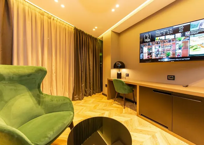 Hotel Unik Selitë e Vogël