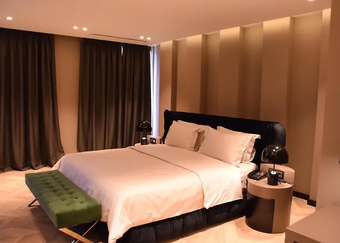 ホテル Unik Selitë e Vogël