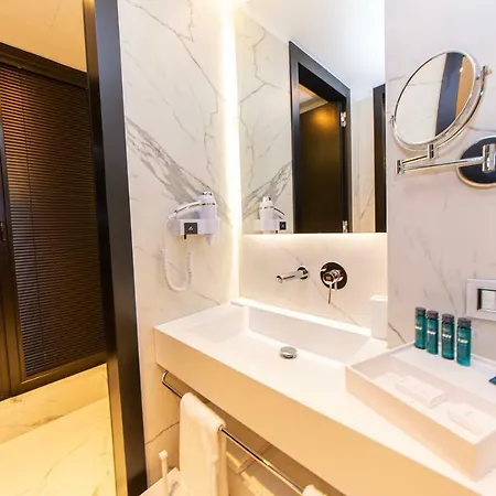 Unik Otel Selitë e Vogël