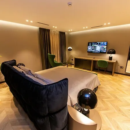 Unik Selitë e Vogël